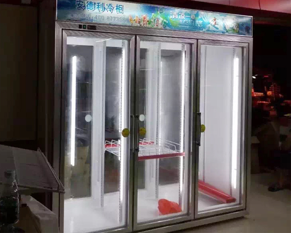 全家便利店三門飲料冷藏展示柜