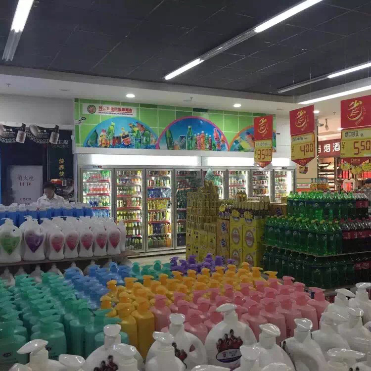 好又多超市八門飲料展示柜