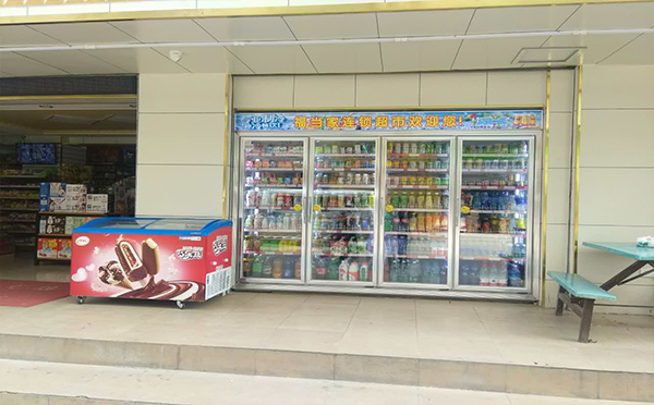 四門飲料柜